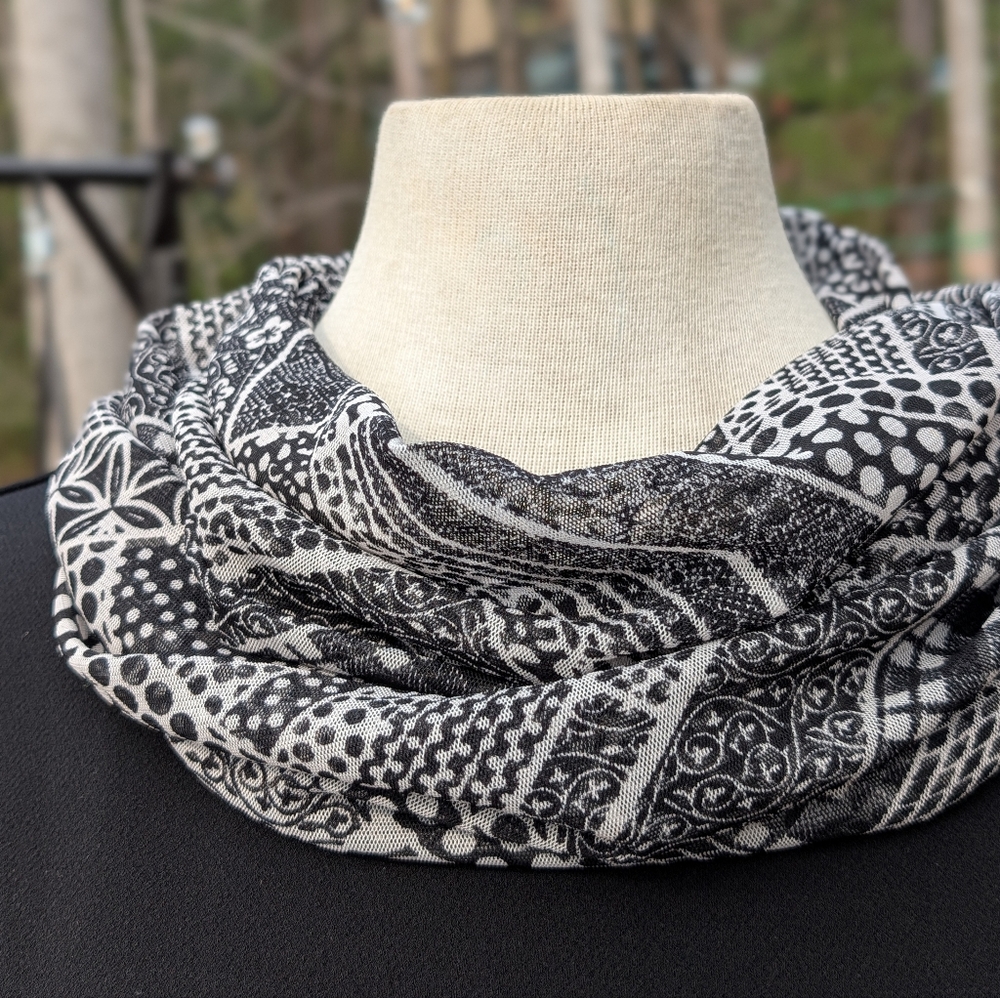 Black And White Patterned Infinity Scarf